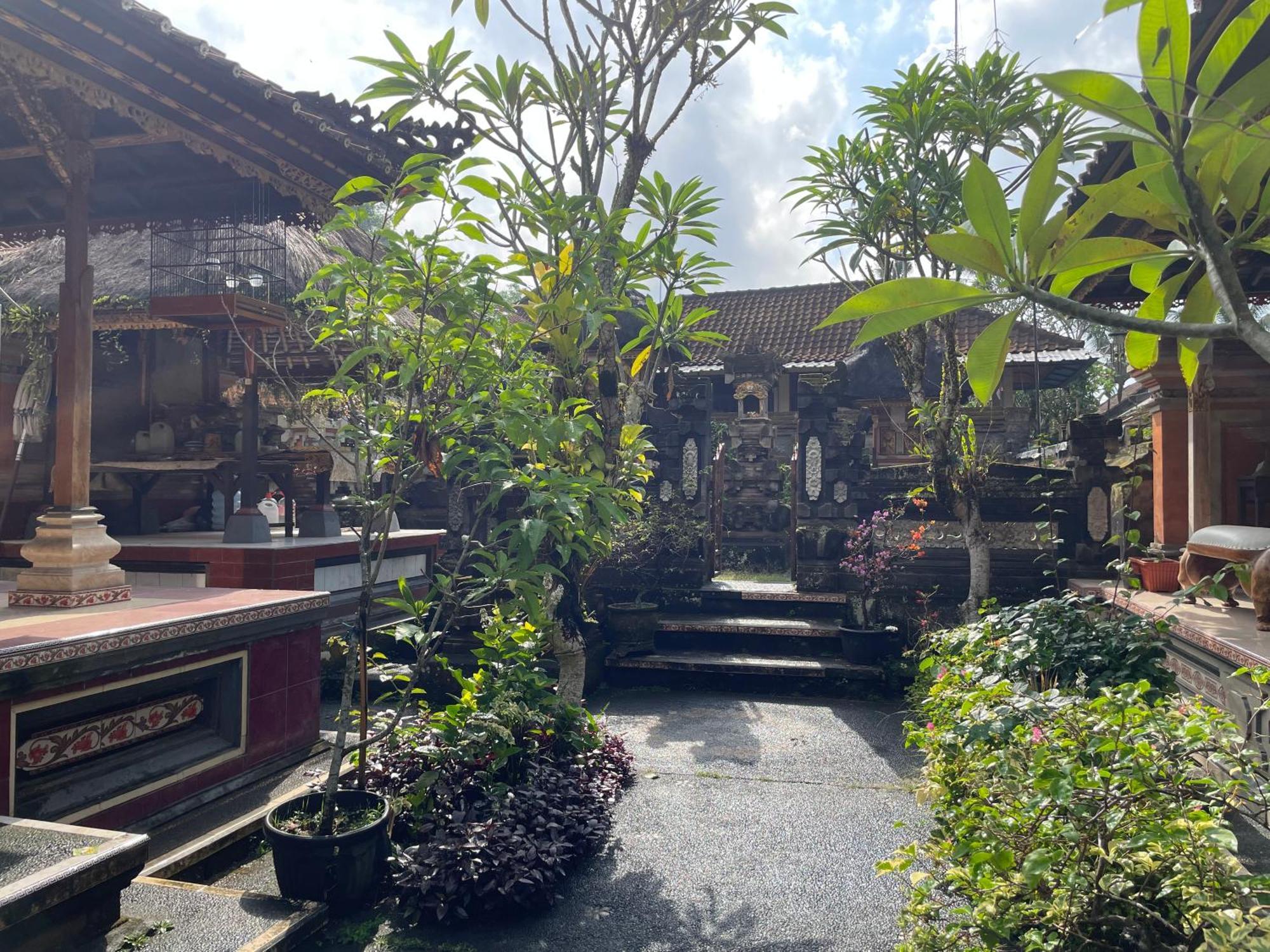 Ubud Tri Upasedana House 2 Теґалаланґ Екстер'єр фото