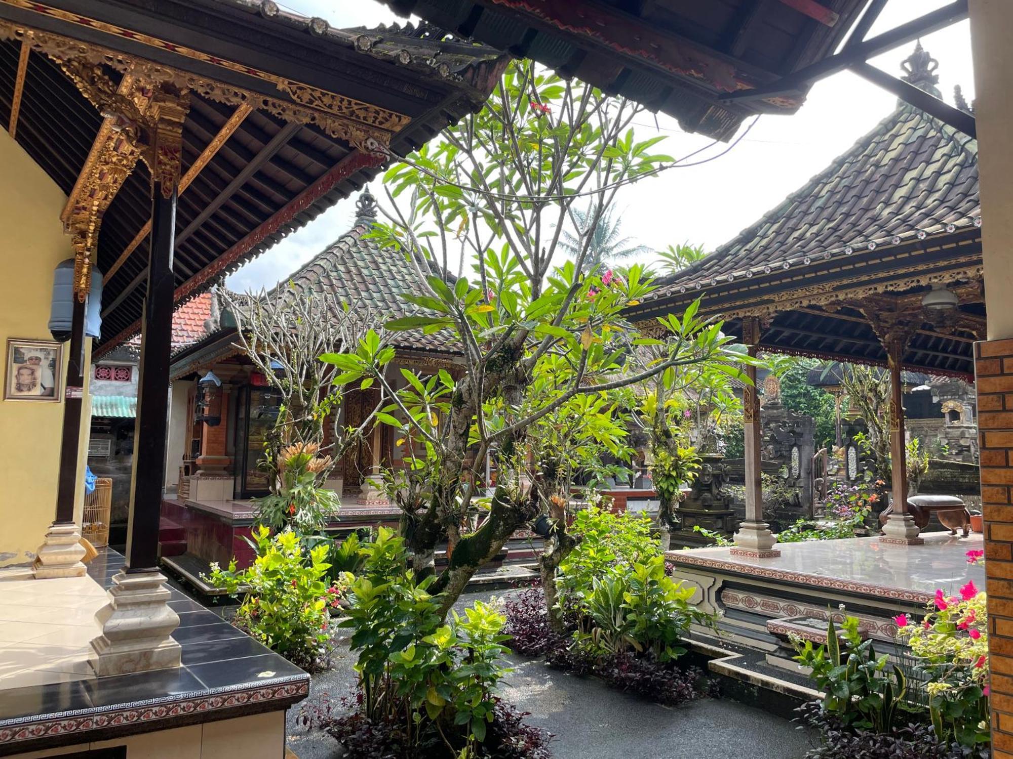 Ubud Tri Upasedana House 2 Теґалаланґ Екстер'єр фото